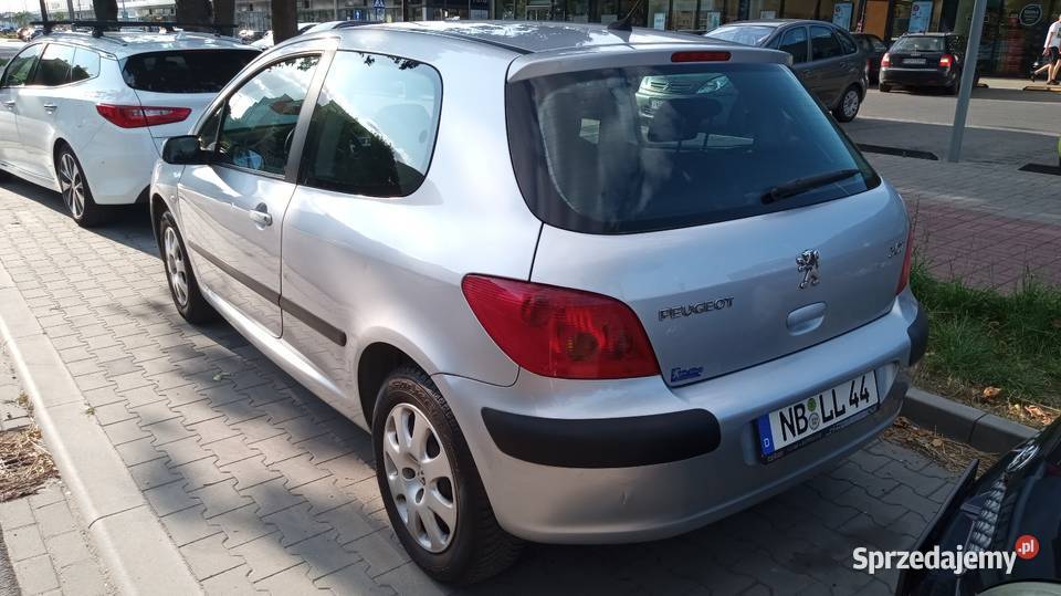 Peugeot 307 16 benzyna 2003 88 przebiegu klima Zarejestrowany w Polsce 307 307 Konin
