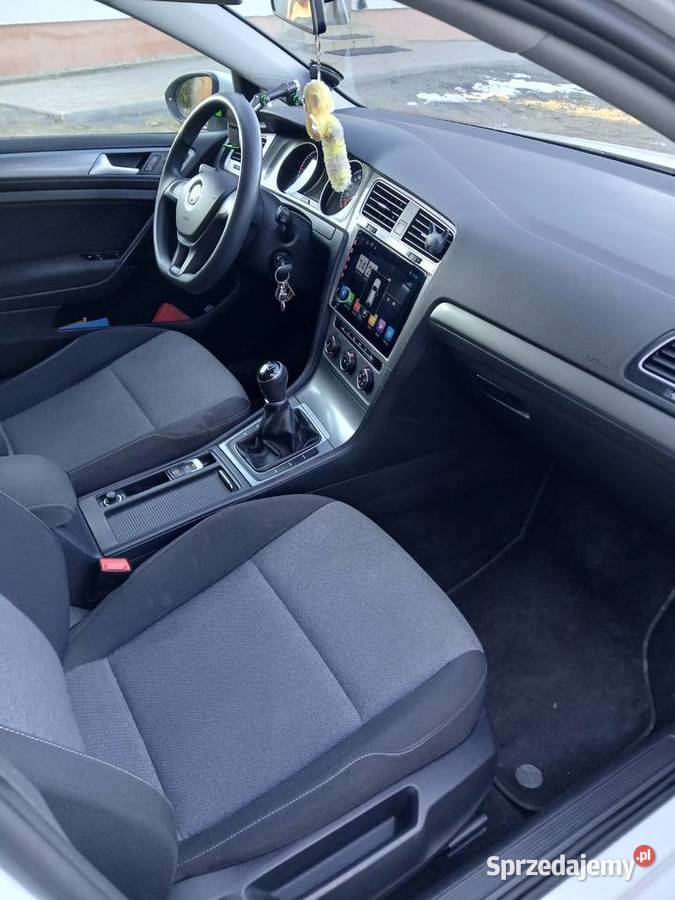 Volkswagen Golf VII Kombi 16 TDI 1598cm3 Zagrodno
