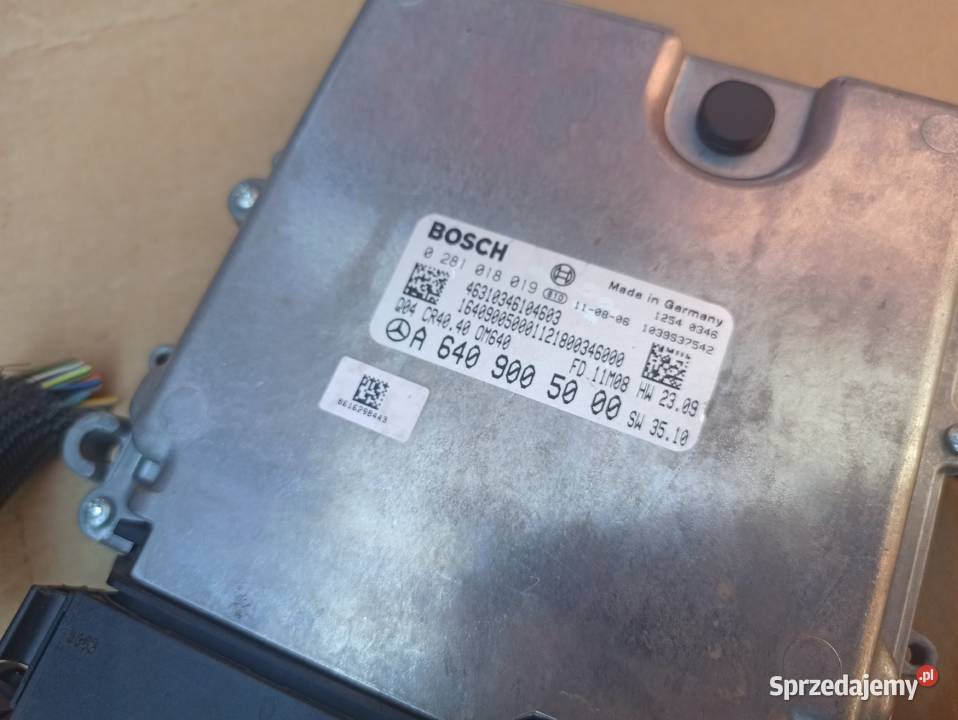 KOMPUTER STEROWNIK SILNIKA MERCEDES 0281018019 Bolesławiec