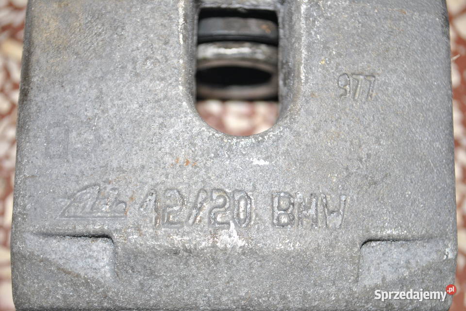 Zacisk hamulca lewy tył BMW E60 E61 E63 E64