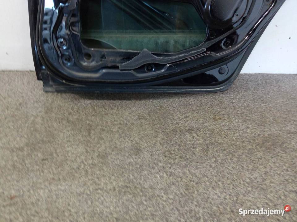DRZWI PRAWE TYŁ SEDAN CZARNE Bmw Seria 5 VI 2010