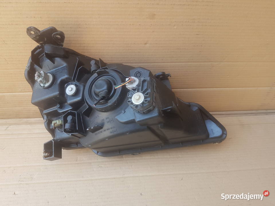 Suzuki Liana lampa reflektor przedni lampy przód Legnica