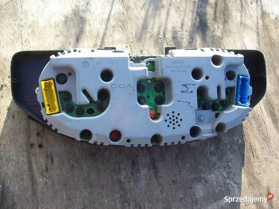 A4 B5 16 Licznik zegary predkosciomierz osobowe Wyposażenie elektryczne mazowieckie