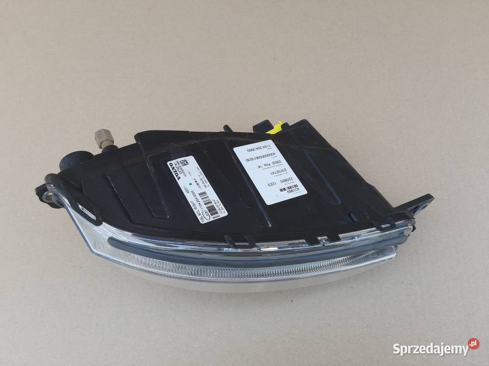 VOLVO FH5 HALOGEN PRAWY LAMPA LED 23752741 halogeny Trzciel