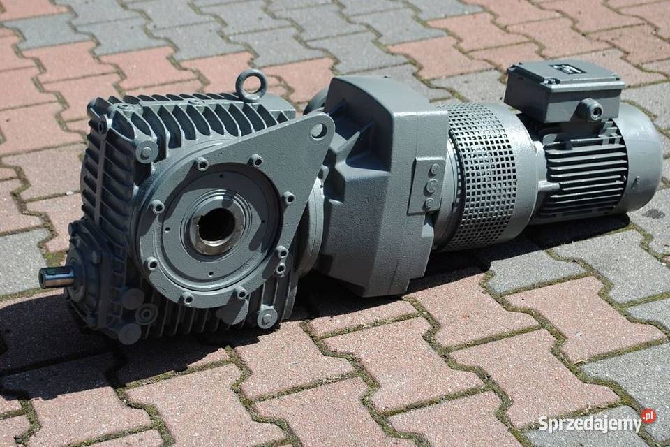 Motoreduktor kątowy 22kw z regulacją 731obrmin Kargowa sprzedam