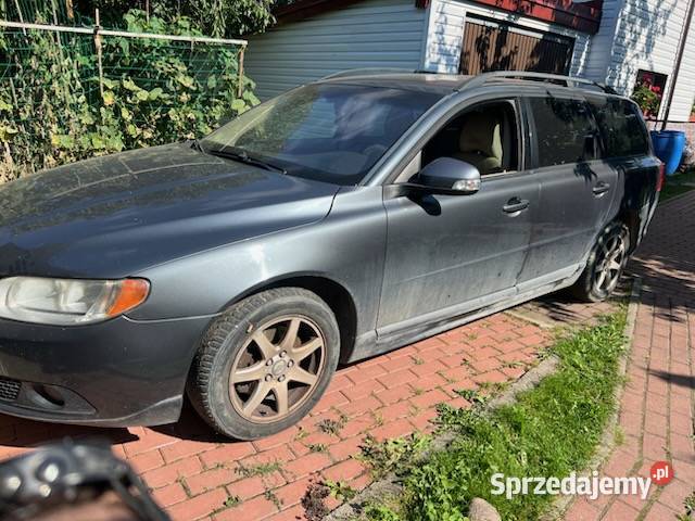 Volvo V70 III kombi 2008 momentm szyberdach Rok produkcji 2008 Białystok