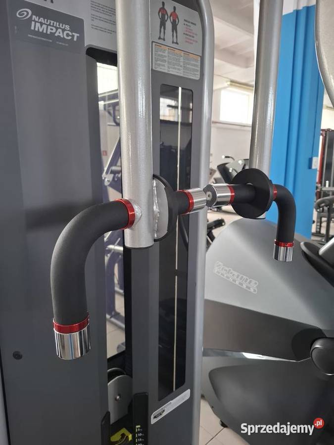 Maszyna na klatkę i plecy Pec FlyRear Deltoid Wałcz