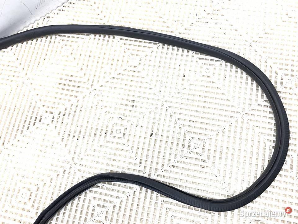 USZCZELKA DRZWI TYŁ PRAWA MERCEDES GLE SUV sprzedam