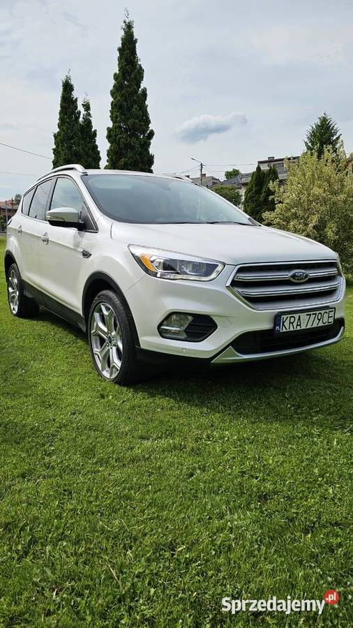 Ford Kuga 20 EcoBoost AWD Titanium ASS SUV Sułoszowa