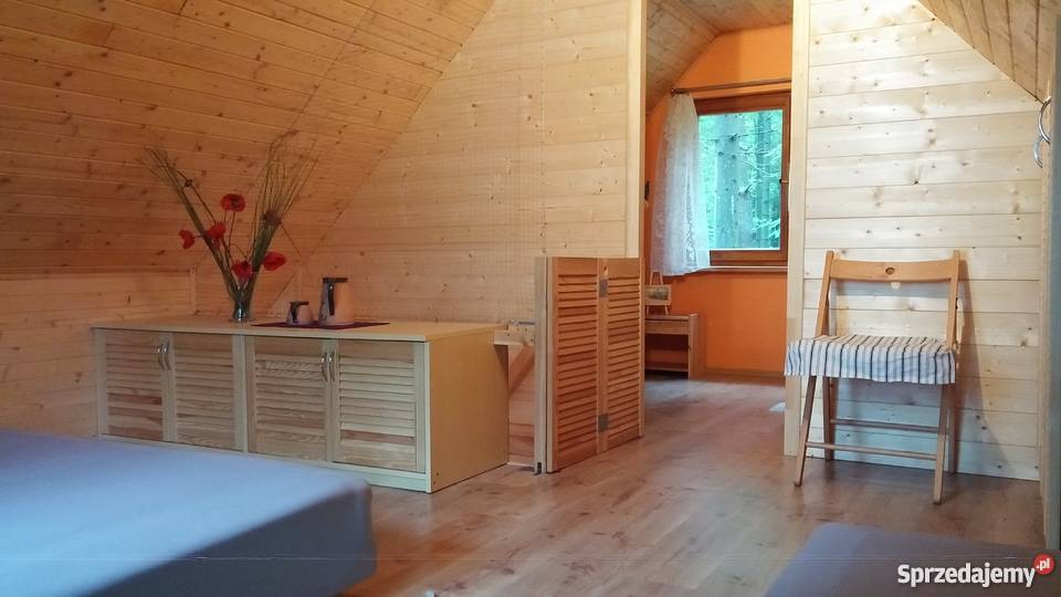 Domek letniskowy z tarasem Jeziorem Miłoszewskim