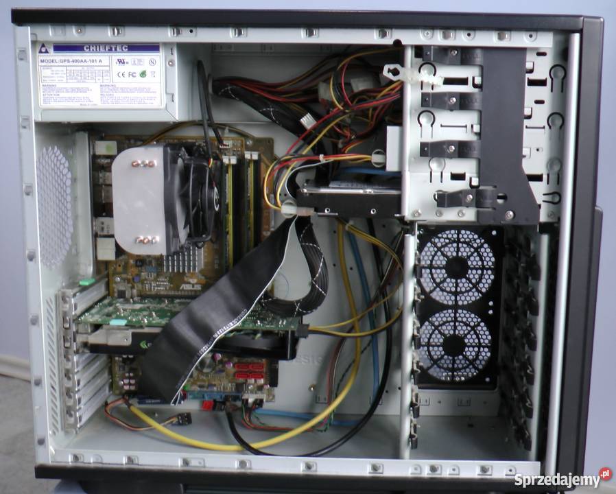 Komputer Desk Top monitor klawiatura myszka i Taktowanie procesora 2.53