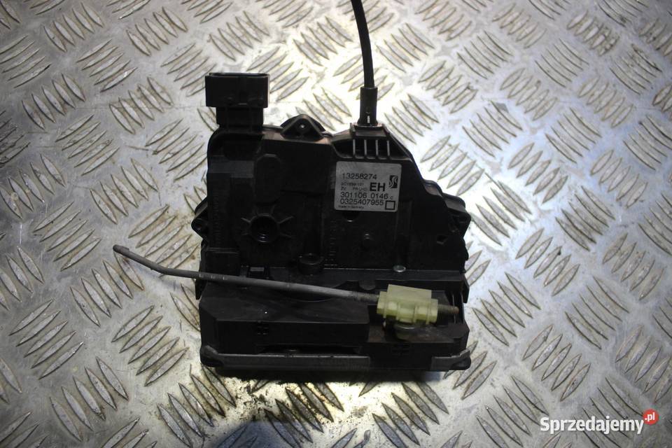 ZAMEK DRZWI PRAWY PRZÓD 6 PIN OPEL CORSA D osobowe