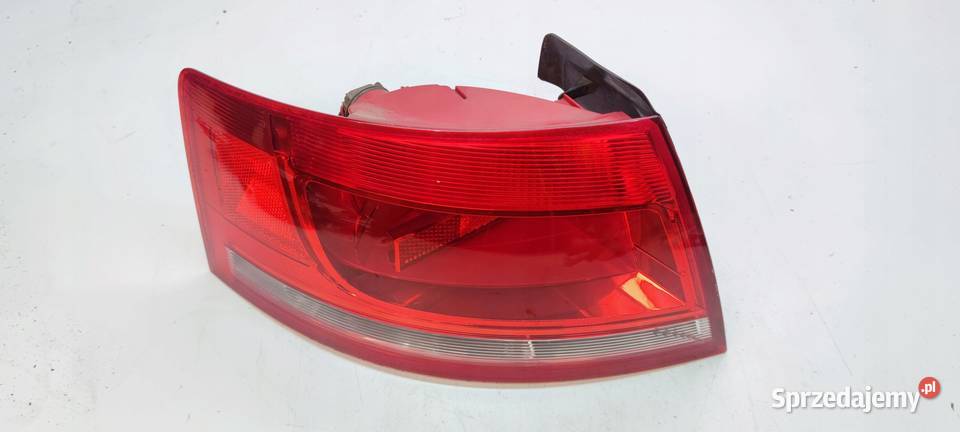 LAMPA LEWY TYŁ AUDI A4 B7 CABRIO 8H0945095D Przystajń