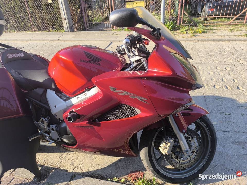 Honda VFR 800 VTEC ABS RC46 łańcuch pomorskie