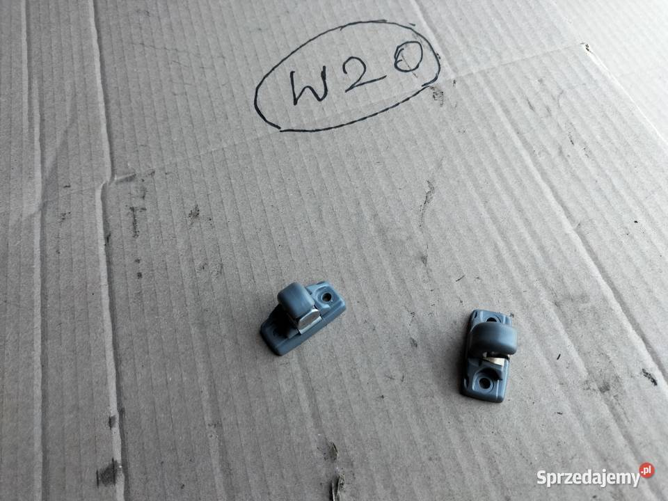 AUDI A38L A3 8L 19TDI UCHWYT DASZKA OSŁONY Kamień-Kolonia