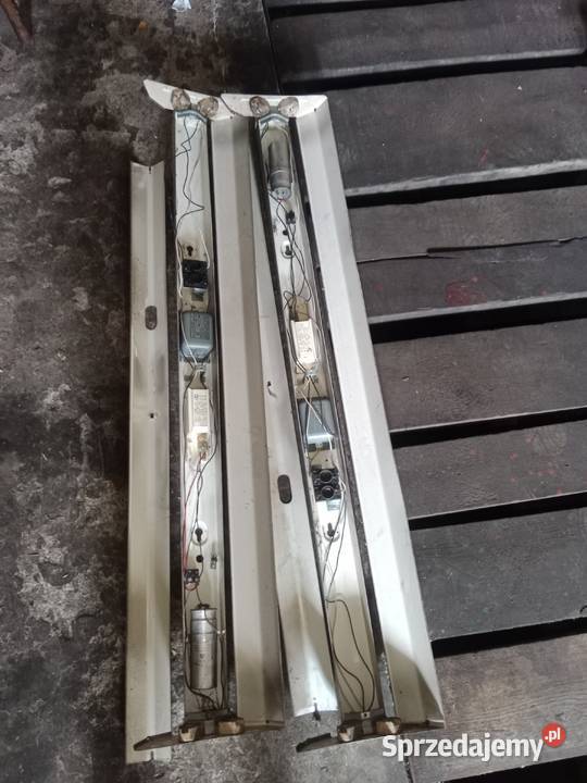 Oprawy świetlówkowe stare prl Poddębice sprzedam