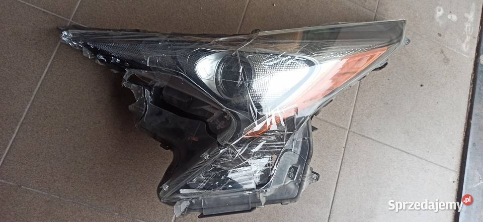 Reflektor Toyota Prius P4 Otwock