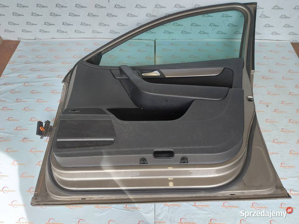 VW PASSAT 20 TDI 13r drzwi prawe przód 120 Kielce