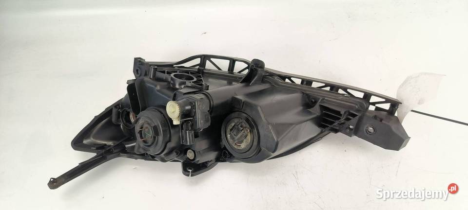 LAMPA PRAWA PRZÓD MAZDA 3 Lipno