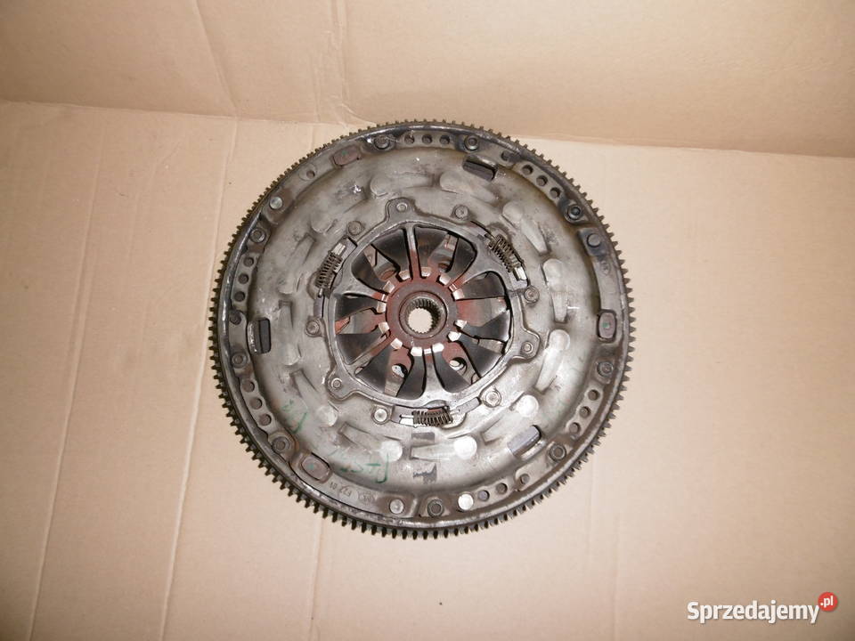 sprzęgło docisk dwumasa 06F105264 vw passat b6 Szczecin
