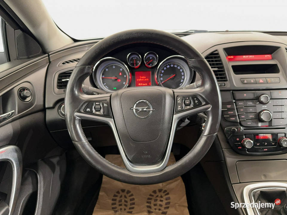 Opel Insignia Sports Tourer 20CDTI 130 M6 2011 r srebrny Myślenice
