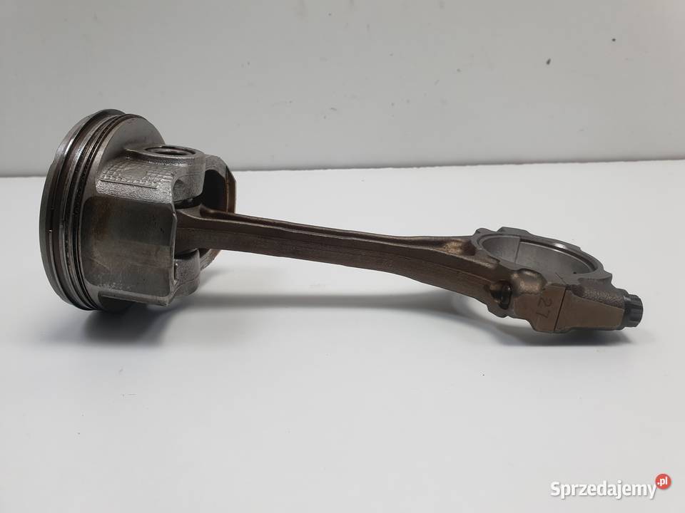 Toyota Yaris III 15 H HYBRID TŁOK KORBOWÓD 1NZ Chełm sprzedam