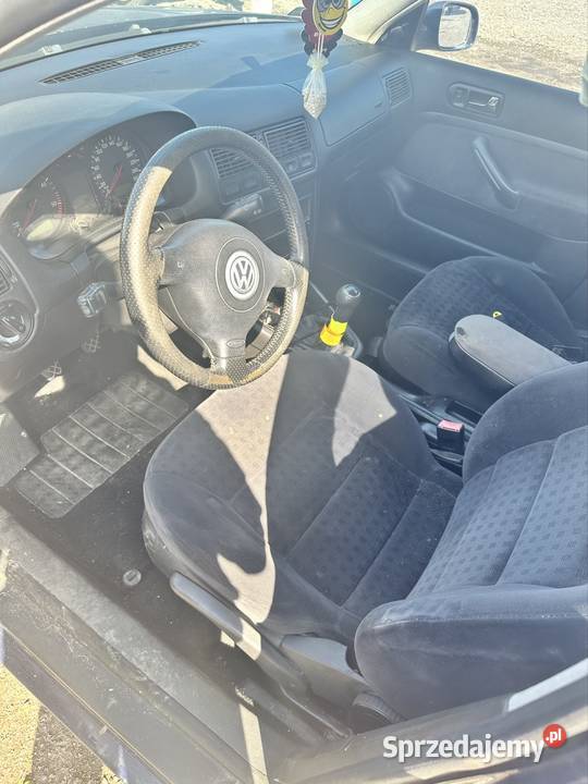 Dawca części VW GOLF IV 4HB 2000R 19 TDI 115 manualna Załęże