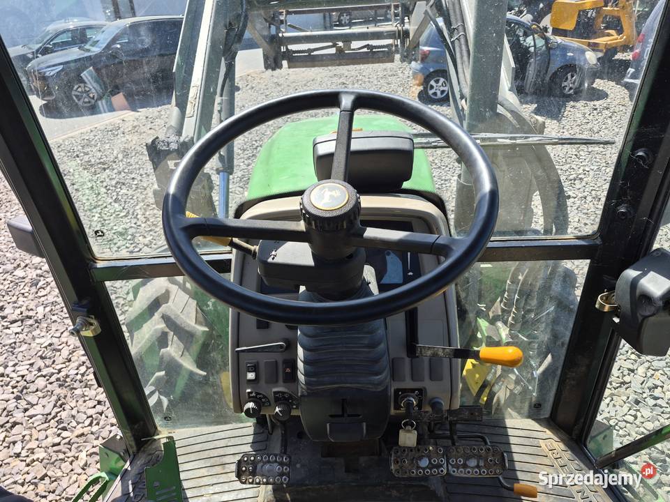 Traktor John Deere 6100D z ładowaczem Faucheux Turek