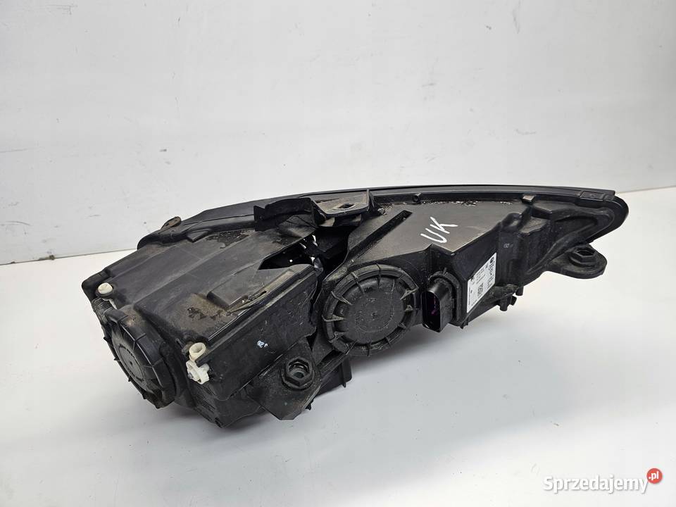 REFLEKTOR XENON LED LEWY AUDI A3 8V 8V0941005A osobowe Przystajń