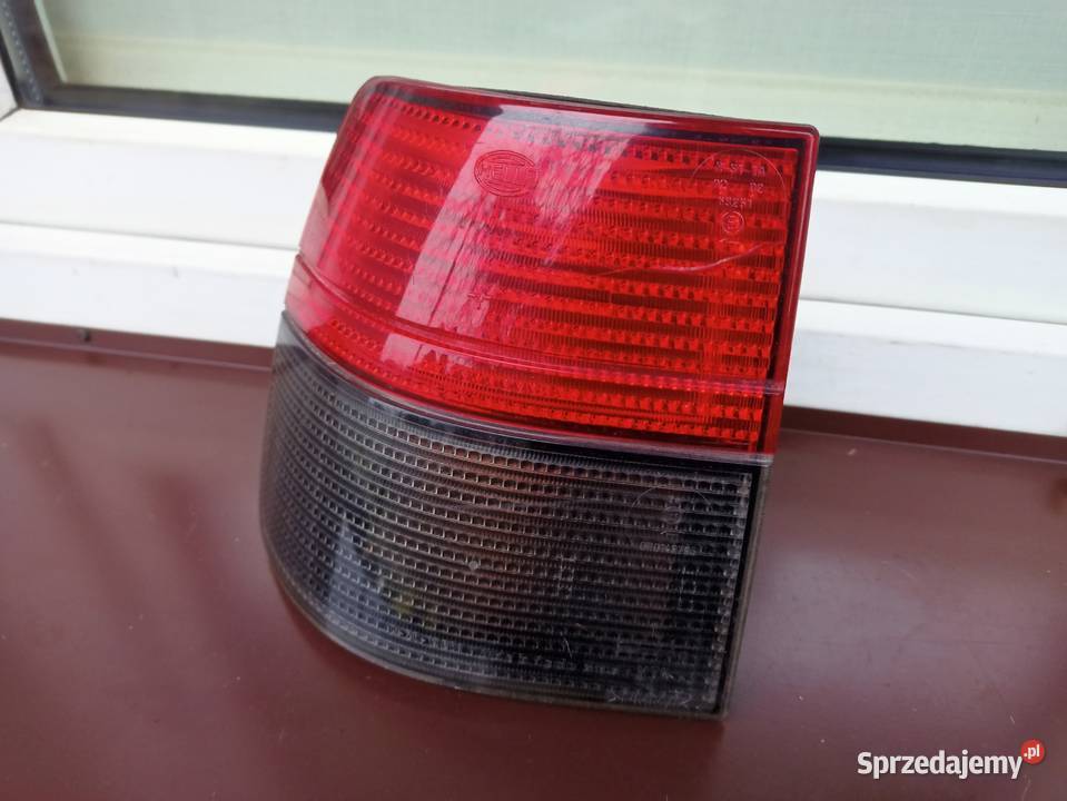 Seat Toledo I 1 lampa tył tylna lewa narożna osobowe łódzkie Sieradz