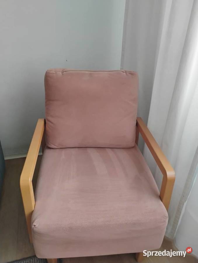 Fotel pudrowy róż Krzywiń