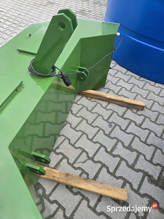 Balast obciąznik na John Derre 2000 Pozostałe śląskie Żywiec sprzedam