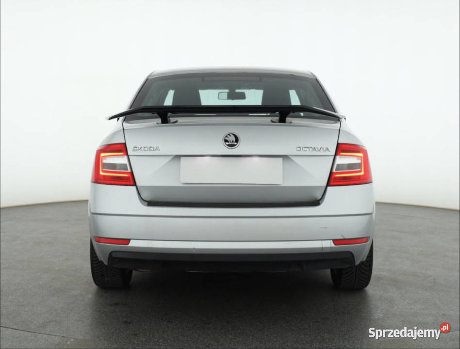 Skoda Octavia 15 TSI srebrny Piaseczno