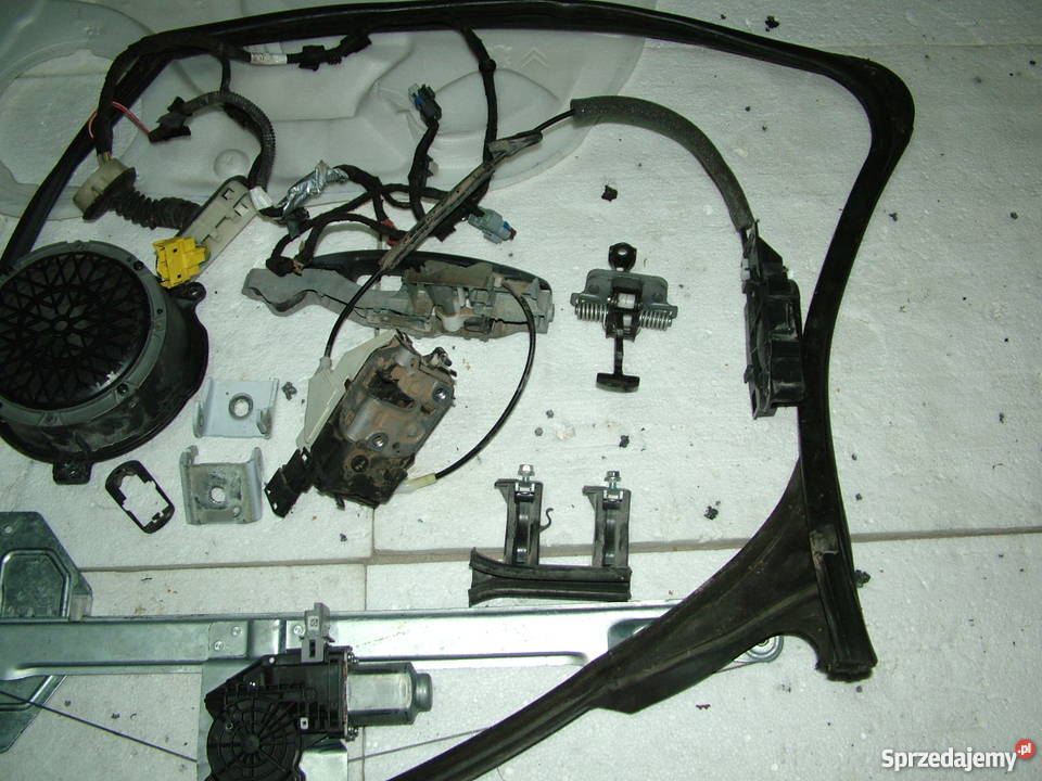 Peugeot Partner III Elemety Drzwi Prawe Listwa Turek