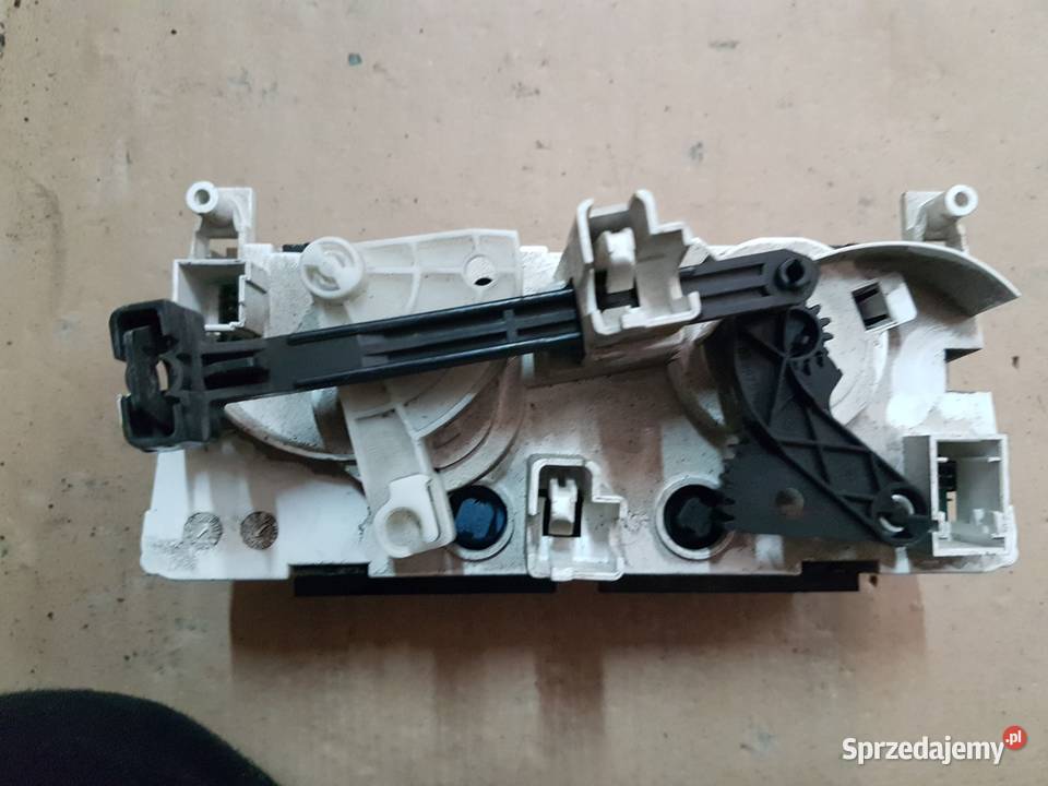 PEUGEOT 308 2009 PANEL NAWIEWU KLIMATYZACJI osobowe Turek sprzedam