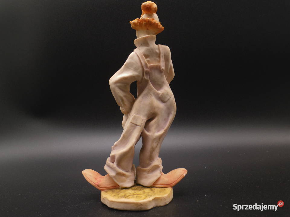 Figurka żywiczna klauna z wiewiórką na głowie wielkopolskie Raszków sprzedam