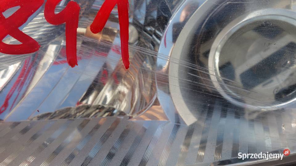 TOYOTA SIENNA 2011 REFLEKTOR LAMPA PRZÓD LEWA śląskie Ruda Śląska