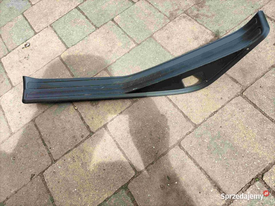 Listwa progowa lewa tylna BMW E46 SEDAN TOURING osobowe Poręba sprzedam