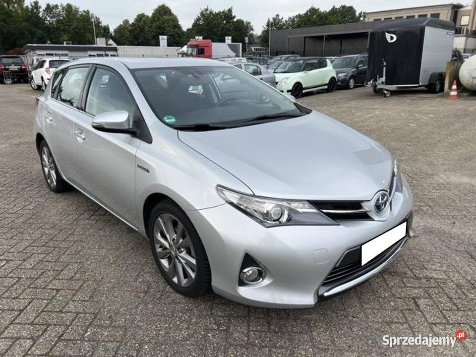 Toyota Auris Hybryda 18 Szczecin