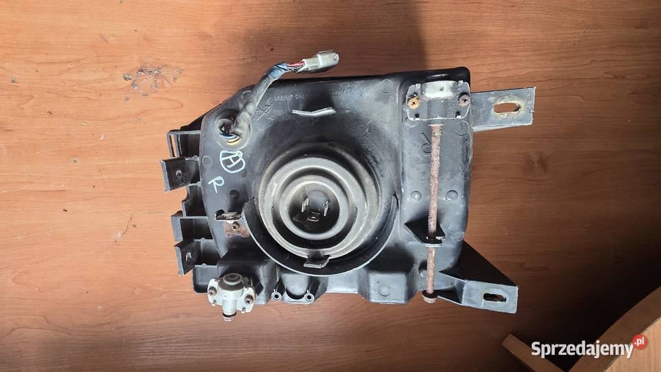 Lampa przód mitshubishi pajero 9799 terenowe śląskie Sosnowiec