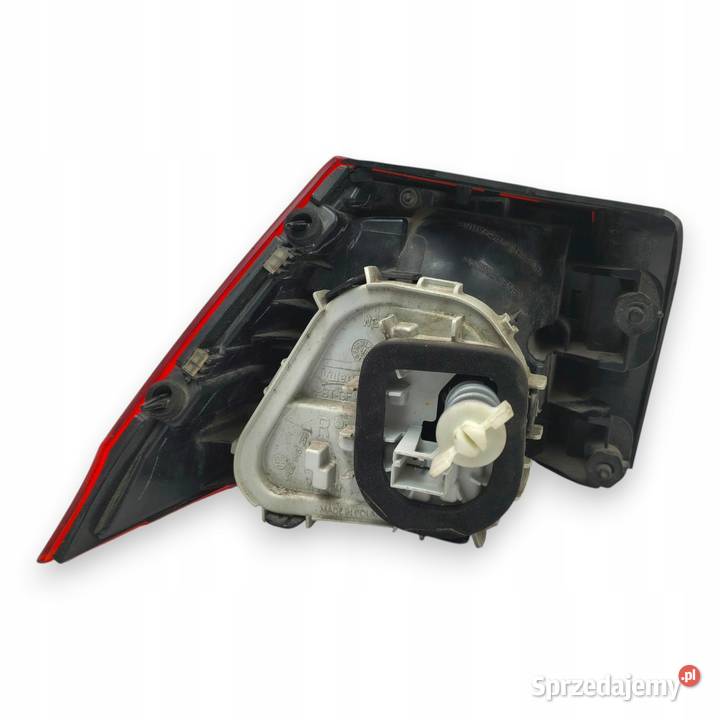 LAMPA PRAWA VW Golf VII KOMBI 20122020 tylna lubelskie