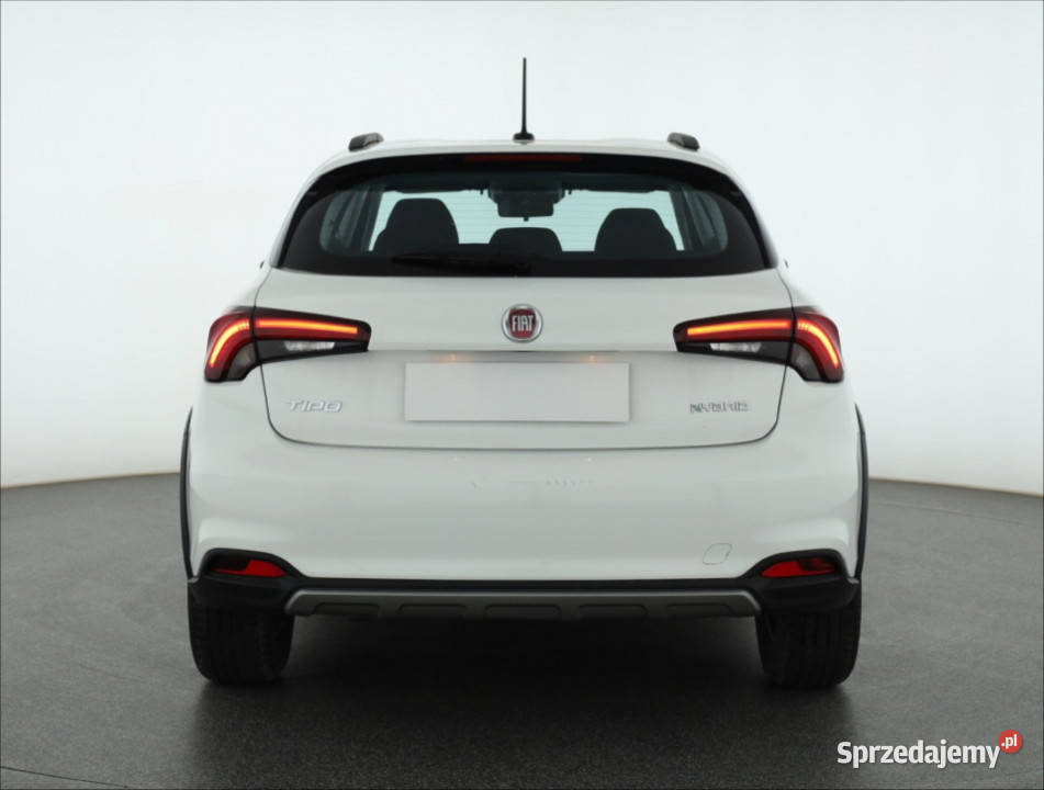 Fiat Tipo 15 MHEV Rok produkcji 2022 Piaseczno