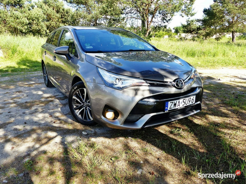 Toyota Avensis 20 złoty Piła