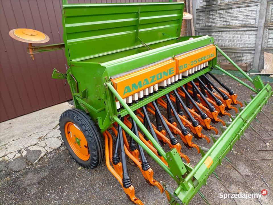 Siewnik Amazone D8 25 metra StIdealny znaczniki Andrzejów sprzedam