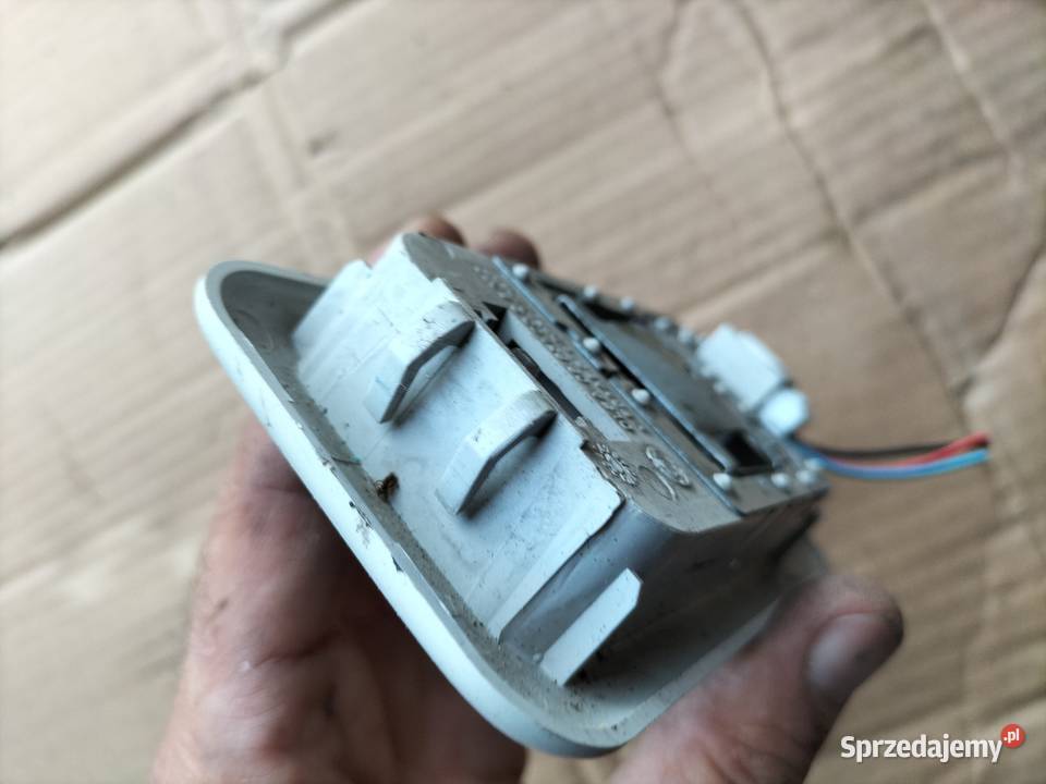 FIAT LAMPKA WNĘTRZA OŚWIETLENIE KABINY 735244962 Wyposażenie wnętrza