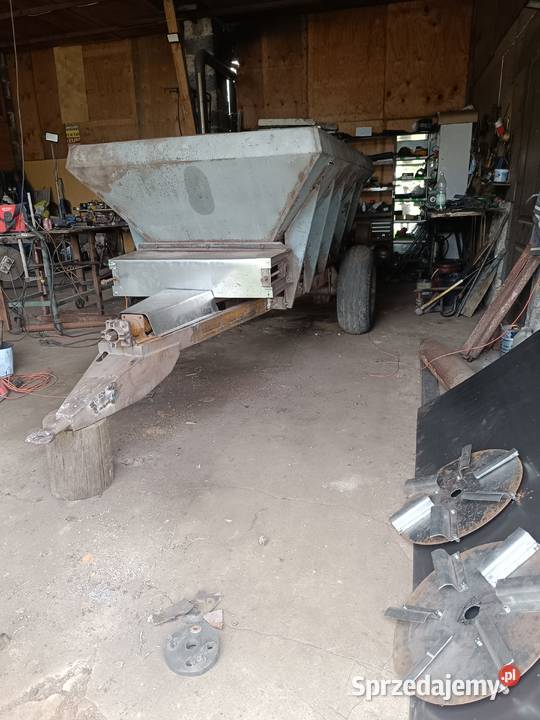 Rozsiewacz wapna RCW PIAST