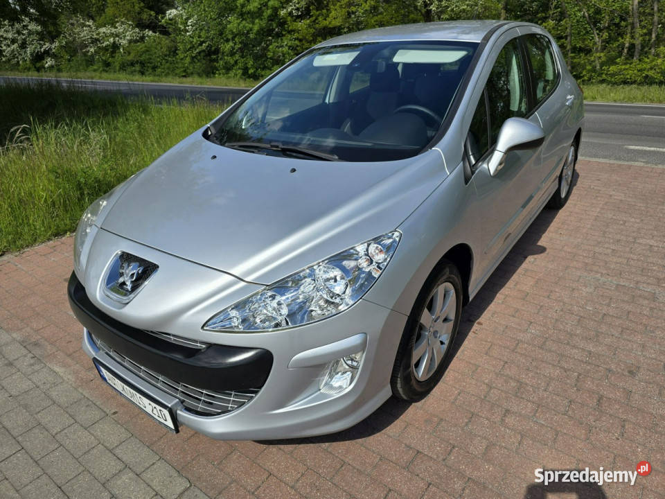 Peugeot 308 Peugeot 308 16V benzyna z niskim tempomat wielkopolskie Cielcza sprzedam