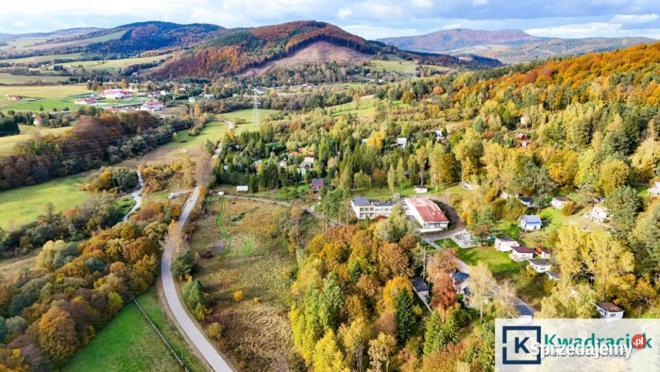 Sprzedaż lokalu 1750m2 Tylawa Ilość pomieszczeń 21