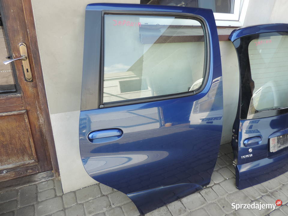 DRZWI PRAWY TYŁ TOYOTA YARIS VERSO 1 8M6 Nowy Sącz