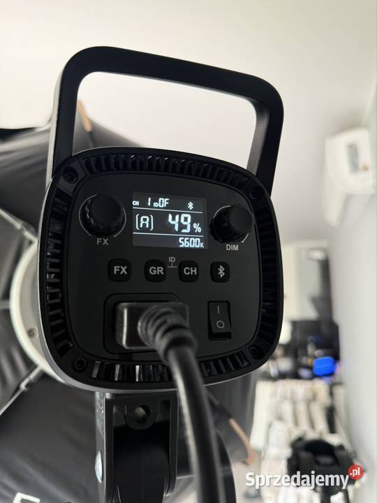 Nowy zestaw oświetleniowy Godox SL100D softbox z Luboń